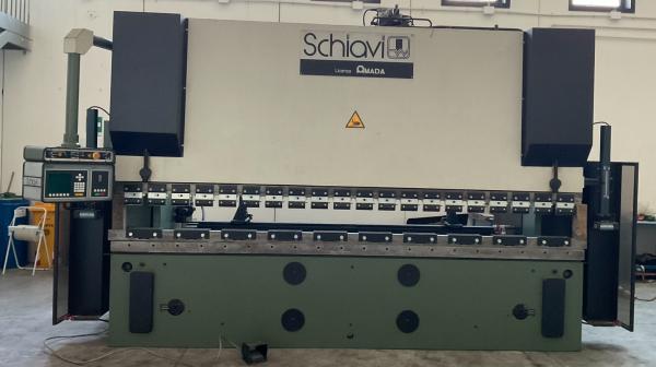 Presso Piegatrice Schiavi Amada